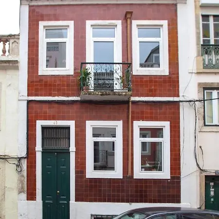 Acogedor Apartamento Con Atico En * Lisbona