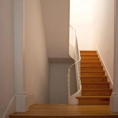 דירה Acogedor Apartamento Con Atico En ליסבון