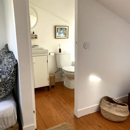 Acogedor Apartamento Con Atico En ליסבון