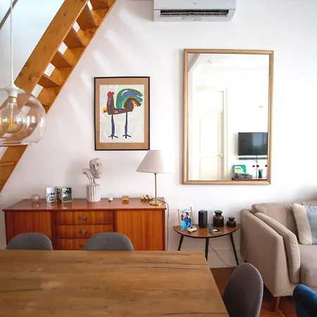 Acogedor Apartamento Con Atico En * ליסבון